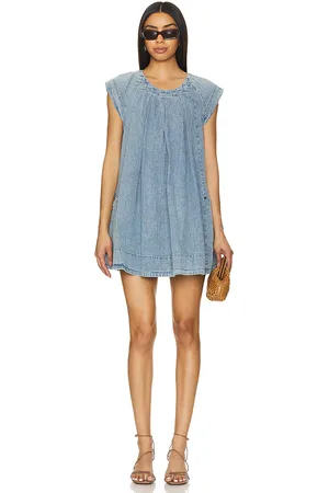 Free People Vestido marcel en color denim-medium talla S en - Denim-Medium. Talla S (también en XS).