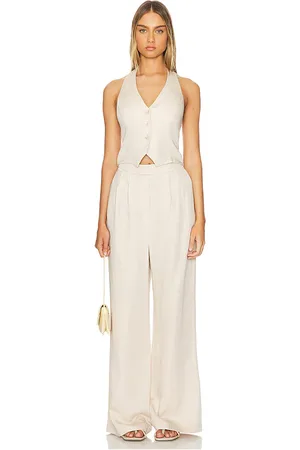 ASTR Tatum jumpsuit en color beige talla M en - Beige. Talla M (también en S).