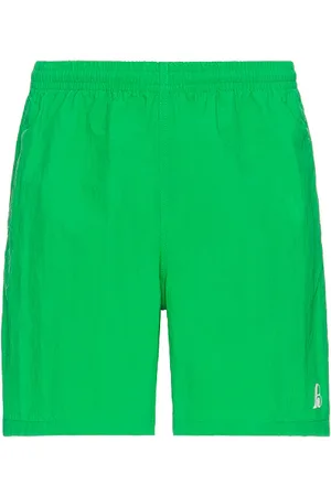 Bueno B logo water short en color talla L en - Green. Talla L (también en XL/1X).