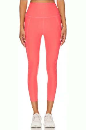 Beyond Yoga Spacedye out of pocket high waisted capri legging en color coral talla L en - Coral. Talla L (también en XS