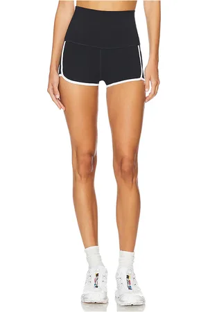 Free People X revolve x fp movement island time short en color negro talla L en - Black. Talla L (también en M).