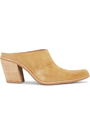 Jeffrey Campbell Pantunfla hold em en color bronce talla 10 en - Tan. Talla 10 (también en 8, 9, 9.5).