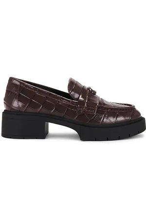 Coach Mocasín leah en color chocolate talla 5 en - Chocolate. Talla 5 (también en 7).
