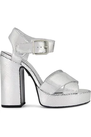 Schutz Tacón penelope en color plateado metálico talla 10 en - Metallic Silver. Talla 10 (también en 8, 8.5, 9, 9.5).