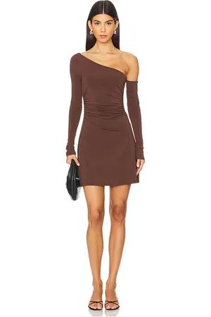 WeWoreWhat Minivestido metal strap en color chocolate talla M en - Chocolate. Talla M (también en S, XS).