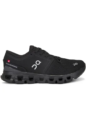 On Running Zapatilla deportiva cloud x 4 en color negro talla 5 en - Black. Talla 5 (también en 5.5).