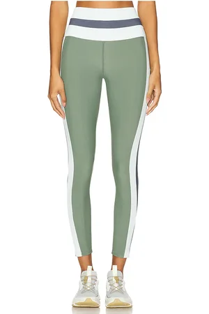 Beach Riot Mariella legging en color verde salvia talla L en - Sage. Talla L (también en XL, XS).