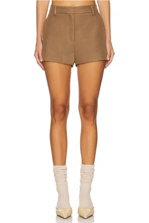 ASTR Wynn shorts en color bronce talla L en - Tan. Talla L (también en XL).