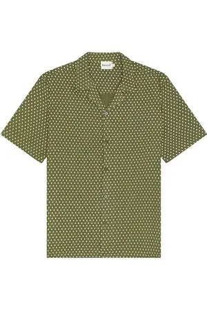 Bound Camisa cubana paisley en color talla S en - Sage. Talla S (también en XL/1X).