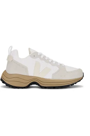 Veja Zapatilla deportiva venturi ii en color blanco talla 43 en White Pierre & Dune - White. Talla 43 (también en 44).