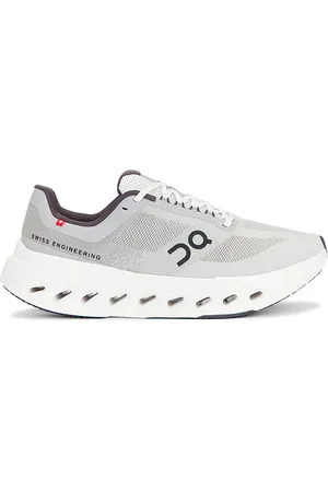On Running Zapatilla deportiva cloudsurfer en color gris claro talla 11.5 en - Light Grey. Talla 11.5 (también en 12.5).