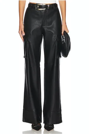 SER.O.YA Pantalón cargo fifer vegan leather low rise en color talla L en - Black. Talla L (también en M, S, XL, XS).