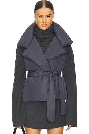 Norma Kamali Chaleco en color talla M-L en - . Talla M-L (también en XS-S).