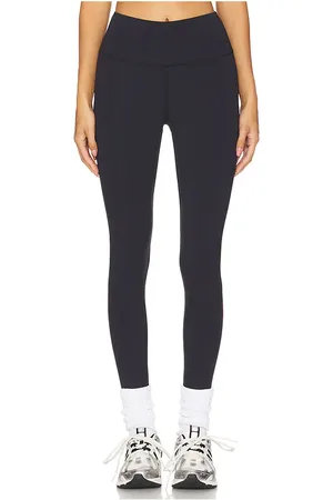 WellBeing + BeingWell Warmwell stirrup legging en color talla L en - Black. Talla L (también en S, XL, XS).