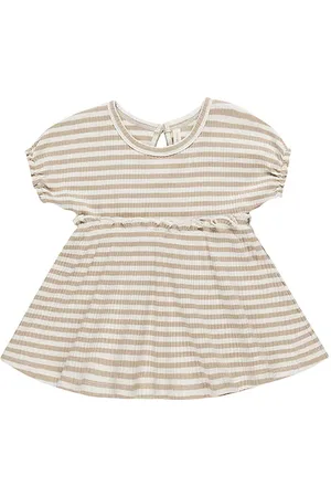 Quincy Mae Vestido annie en color bronce talla 18-24M en - Tan. Talla 18-24M (también en 2-3yr, 4-5yr).