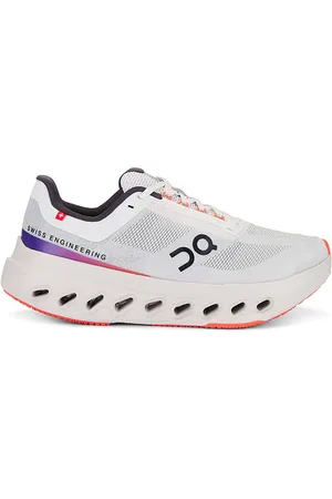 On Running Zapatilla deportiva cloudsurfer next en color blanco talla 10 en - White. Talla 10 (también en 5).