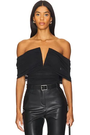WeWoreWhat Body ruched off shoulder en color talla S en - Black. Talla S (también en XS).