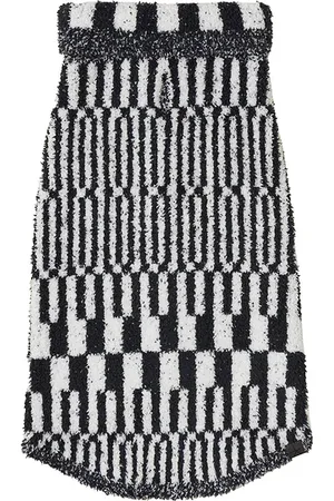 Barefoot Dreams Jersey para mascota cozychic abstract check pet sweater en color negro, blanco talla L en - Black,White