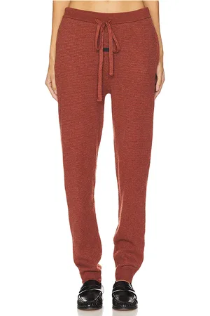 FEAR OF GOD Waffle fitted sweatpant en color rojo talla L en - Red. Talla L (también en M, S, XS).
