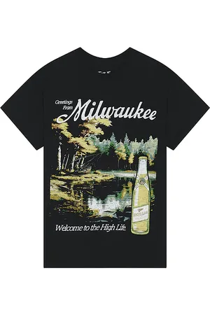 Junk Food Camiseta mhl greetings from milwaukee en color talla L en - Black. Talla L (también en M, S, XL/1X, XS).