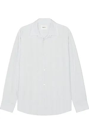 NN.07 Camisa freddy en color bebe azul talla L en - Baby Blue. Talla L (también en M, S).