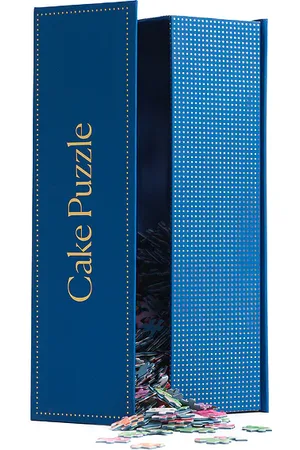 Piecework Puzle 750 piece cake puzzle en color rosado talla all en N/A - Pink. Talla all.