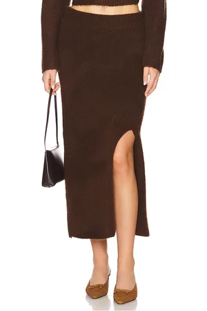 ASTR Falda sinsa en color talla L en - Brown. Talla L (también en M, S, XL/1X, XS).