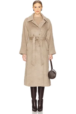 ASTR Abrigo seeley en color beige talla L en - Beige. Talla L (también en M, S, XL/1X, XS).