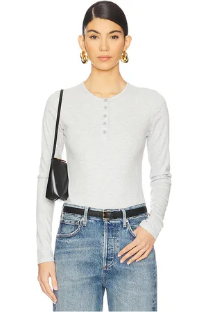 WeWoreWhat Body v-neck henley en color gris talla L en - Grey. Talla L (también en M, S, XL, XS, XXS).