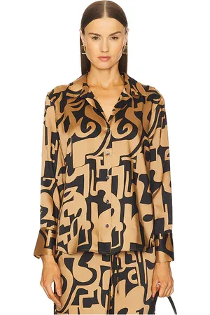 Rails Top con botones ledger en color bronce talla L en - Tan. Talla L (también en M, S, XS).