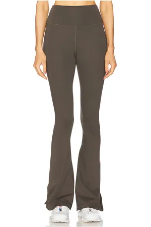 STRUT-THIS Pantalón beau en color verde oliva talla L en - Olive. Talla L (también en S, XS).