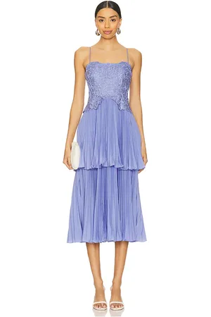 AMUR Vestido esmae laser cut floral en color lavanda talla 4 en - Lavender. Talla 4 (también en 6).