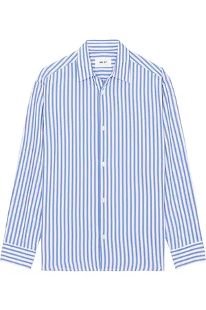 NN.07 Camisa freddy en color bebe azul talla M en - Baby Blue. Talla M (también en S).