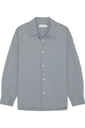 Frame Camisa denim relaxed en color roca talla M en - Slate. Talla M (también en S, XL/1X).
