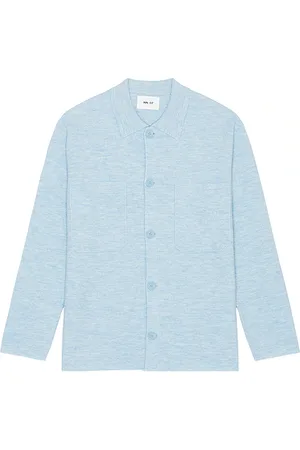 NN.07 Sobrecamisa jonas en color bebe azul talla L en - Baby Blue. Talla L (también en M, S).