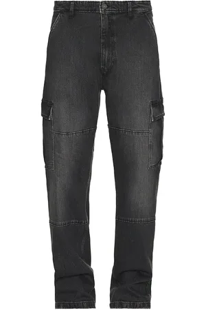 Guess Cargo jean en color negro talla 29 en - Black. Talla 29 (también en 30, 31, 32, 33, 34).