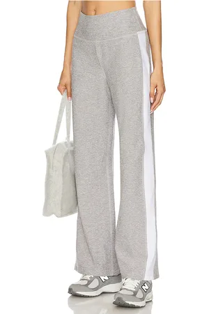 Beyond Yoga Pantalón de rayas spacedye laid back en color gris talla L en - Grey. Talla L (también en M, S, XL