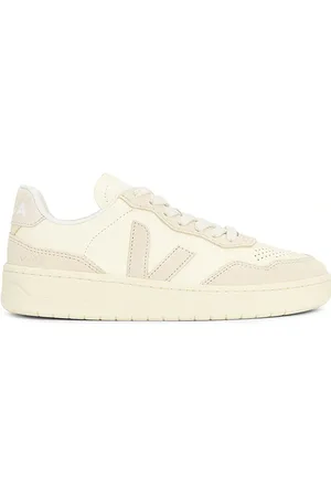 Veja Zapatilla deportiva v-90 en color crema talla 36 en - Cream. Talla 36 (también en 37, 38, 39, 40).