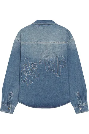 House of Sunny Camisa denim take a trip en color azul talla L en - Blue. Talla L (también en M, S).