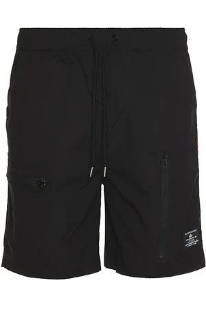 Alpha Industries 27p mod short en color talla L en - Black. Talla L (también en XL/1X).