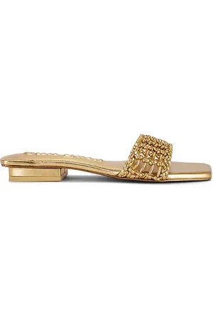 Cult Gaia Sandalia en latón maya en color oro metálico talla 36 en - Metallic Gold. Talla 36 (también en 37, 38, 39).