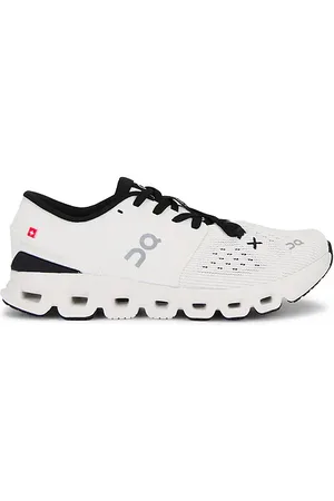 On Running Zapatilla deportiva cloud x 4 en color blanco talla 10 en - White. Talla 10 (también en 10.5, 7, 8.5, 9, 9.5).