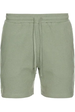 ONIA Macro waffle pull-on short 6 en color talla L en - Sage. Talla L (también en M, S, XL/1X).