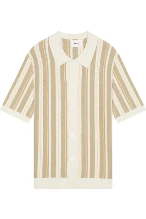 NN.07 Camisa en color talla L en - . Talla L (también en S).