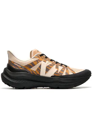 Veja Zapatillas deportivas condor en color marrón talla 41 en Areai Cashew & Ouro - Brown. Talla 41 (también en 42, 43, 44, 45).