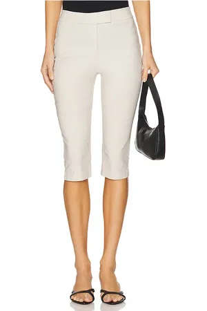 LaMarque Celine capri en color ivory talla L en - Ivory. Talla L (también en M, XL, XS).