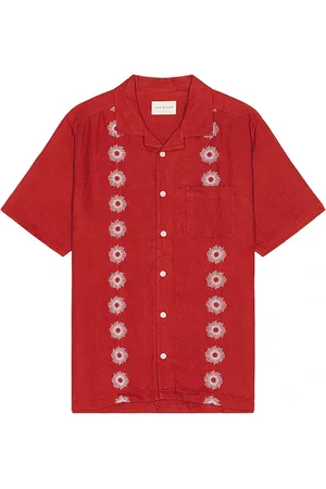 Far Afield Camisa stachio en color rojo ladrillo talla L en - Brick. Talla L (también en M, S).