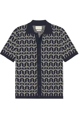 Far Afield Camisa zigger en color azul marino talla L en - Navy. Talla L (también en M, XL/1X).