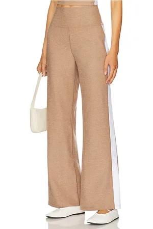 Beyond Yoga Pantalón de rayas spacedye laid back en color marrón talla L en - Brown. Talla L (también en