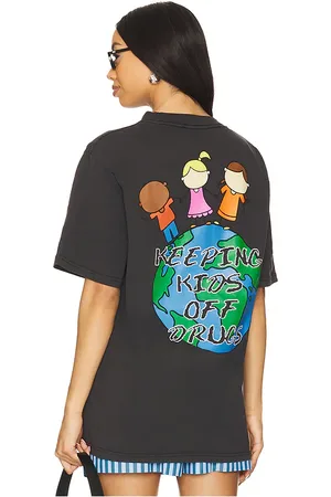 Philcos Camiseta boxy d.a.r.e. globe en color negro talla L en - Black. Talla L (también en M, S, XL/1X).